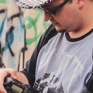 Meet your Posher, Kenneth